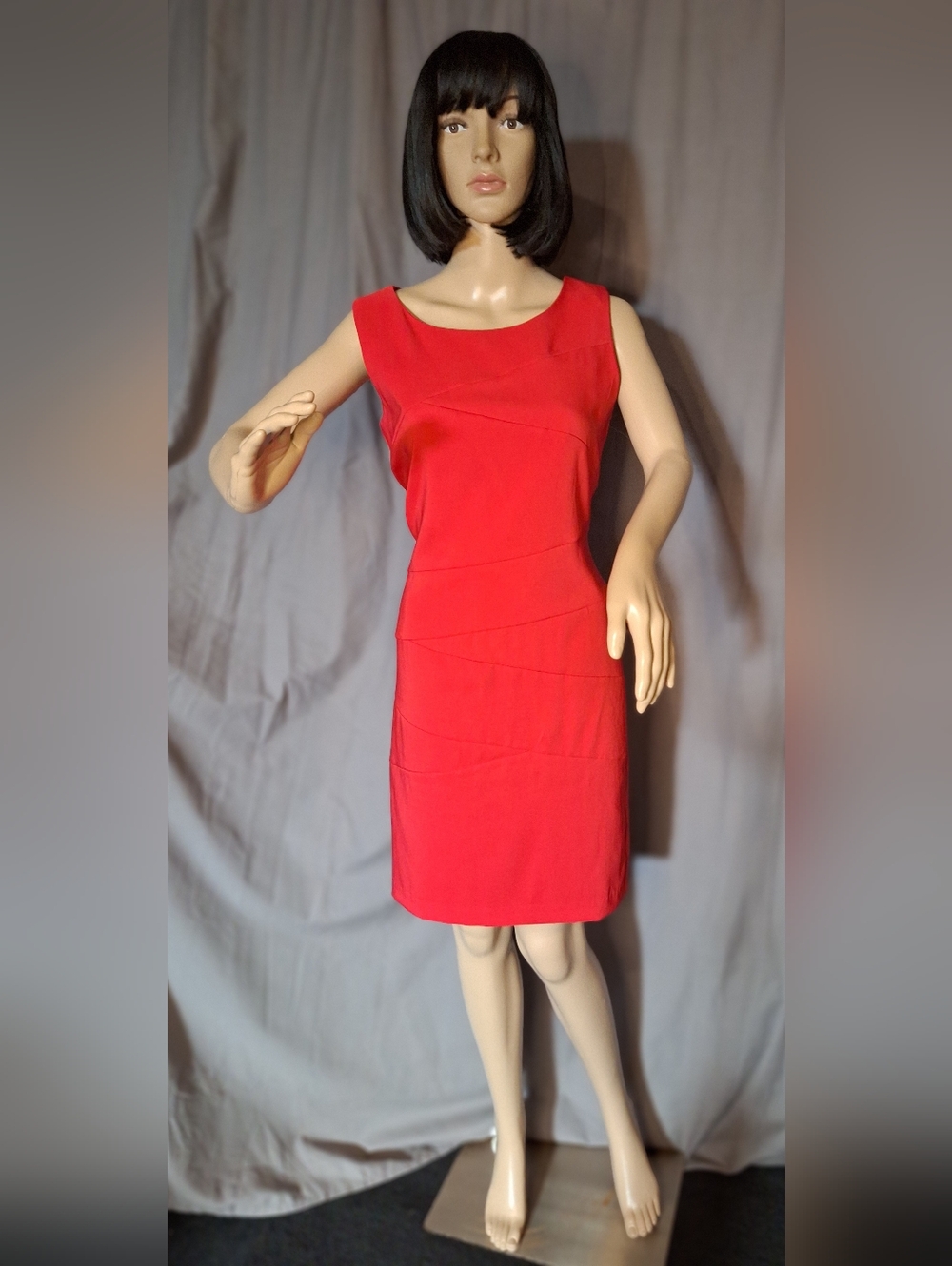 Ronni Nicole Red Sleeveless Midi Sheath Dress
